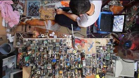 Una Manhattan in miniatura fatta di spazzatura