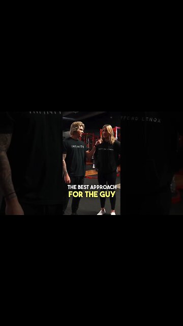 How to slide into a girl’s dms #fitgirl #gymcrush #gymgirl #gymshorts #shorts