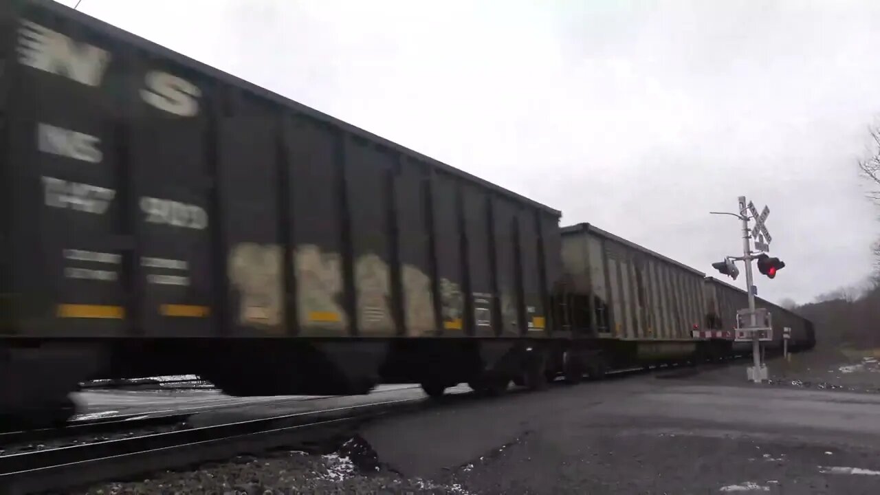 Westbound empty coal