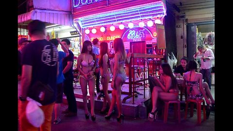PATTAYA 2024 Tons of FREELANCERS on Beach Rd at Night #20
