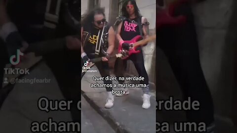 A mina do Måneskin zoando o Dantas. #facingfear #heavymetal #måneskin #rocknroll #meme #comédia