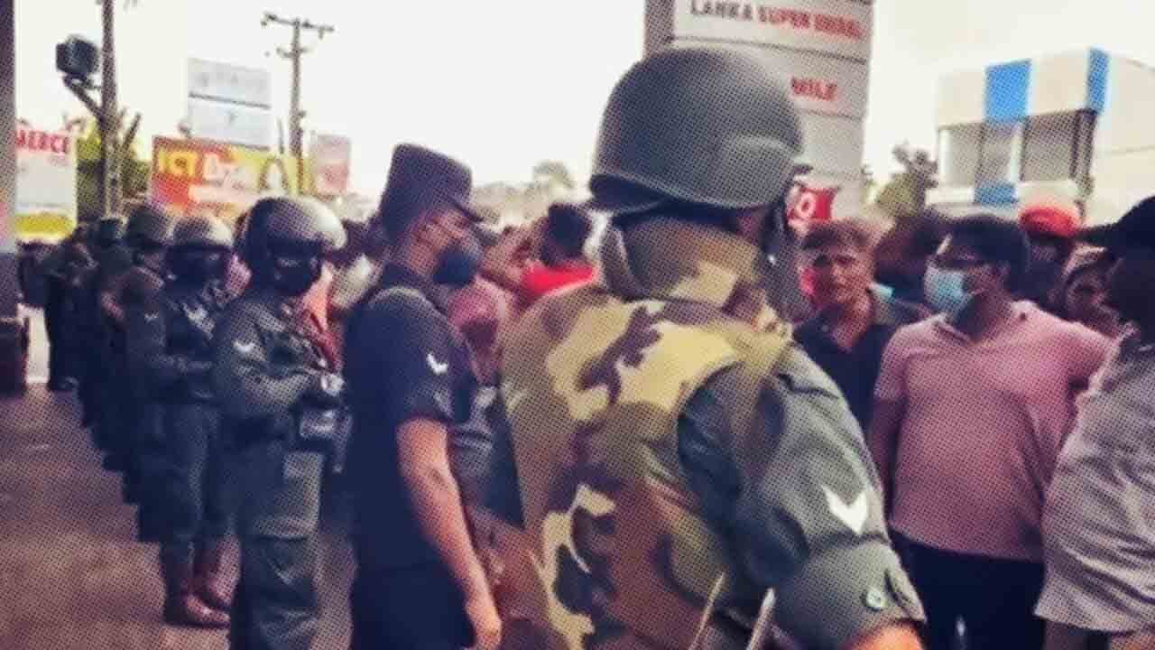 Gas Is Shut Off In Sri Lanka As Farmers Are Rising Up In Netherlands