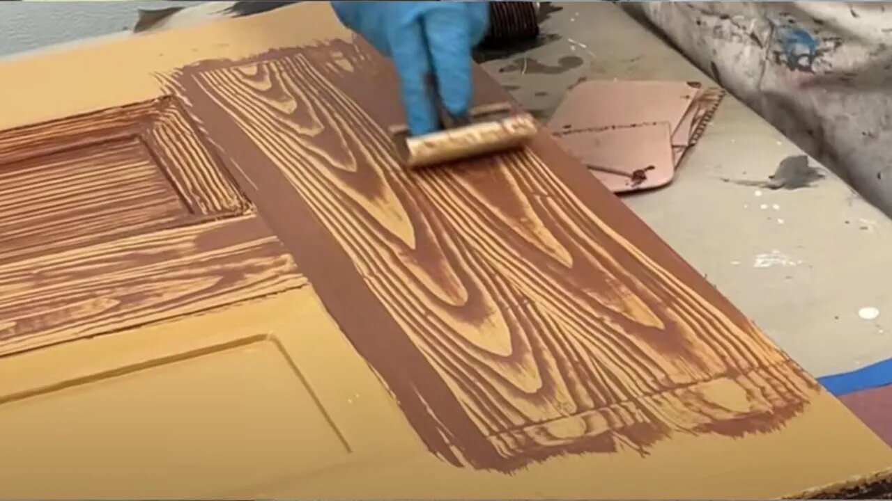 Step-by-Step Process To Paint Faux Wood Grain !!