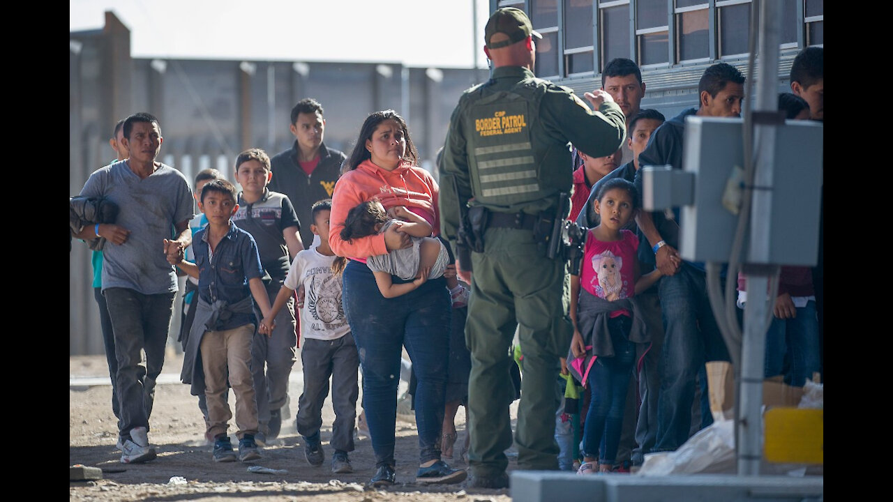 HHS Gives The Green Light To Pay For Illegal Migrant's Transportation Into The Country