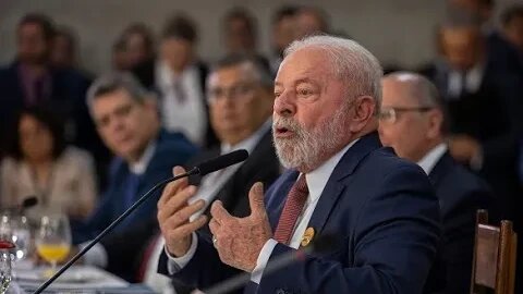 “Discurso de ódio na internet” é o culpado pela violência nas escolas, diz lula ...ditador do brasil