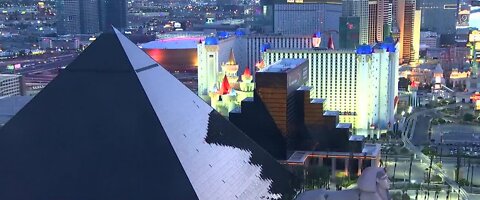 Luxor and Mandalay Bay shoppes reopening