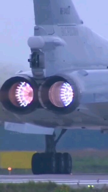 There are those who believe that the Tupolev Tu-22M3 Backfire supersonic bomber is just a slightly