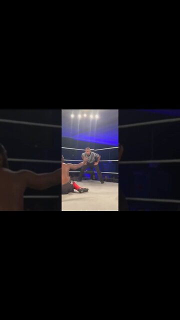 Rich Swann drop kicks Myles Hawkins in the teeth 😬