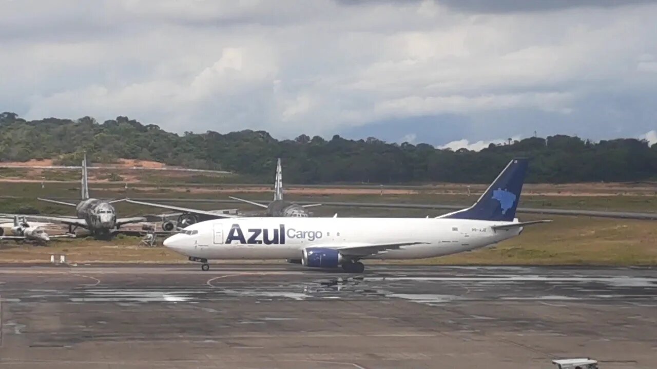 Boeing 737-48E(SF) PR-AJZ vindo de Campinas para Manaus