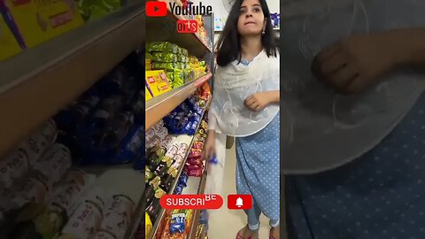 ladki ne kiya shopping mall pe chodi😱#shorts #viralshorts #youtubeshorts