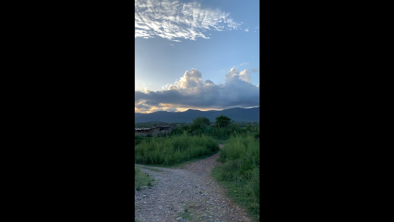 A beautiful weather and a cloudy sky ☁️❤️