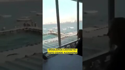 Egito Cidade Alexandria se arrepi4r com Brasileiros cantand0 o hin0 naci0nal