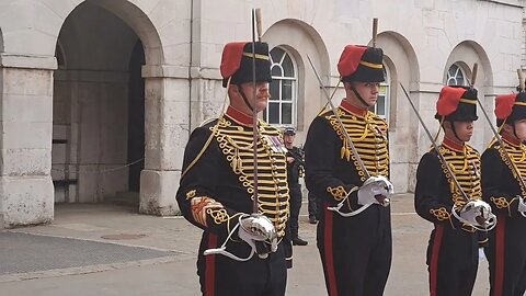 Big boss just arrived #horseguardsparade