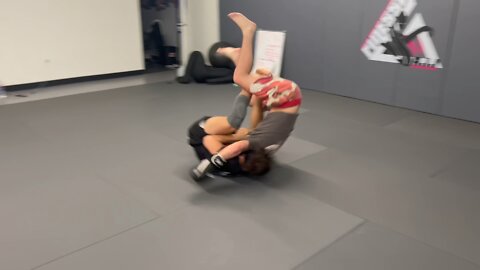 JIUJITSU VS UNTRAINED FIGHTER