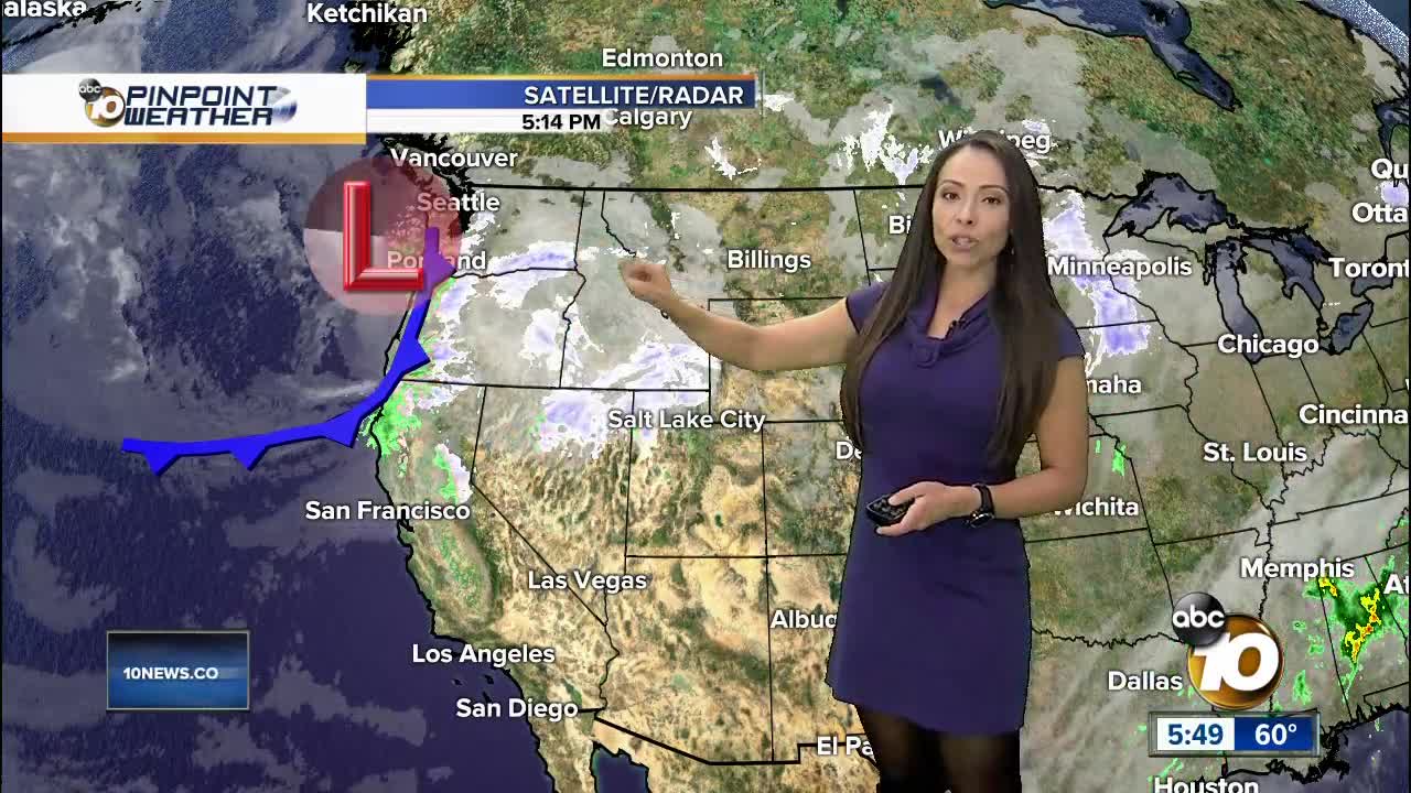 10News Pinpoint Weather with Meteorologist Angelica Campos