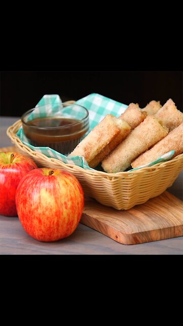 Baked Apple Pie Roll Ups [GMG Originals]