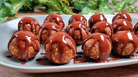 Delicious candies with oats and chocolate. Healthy recipe in 3 minutes! No baking, no added sugar!