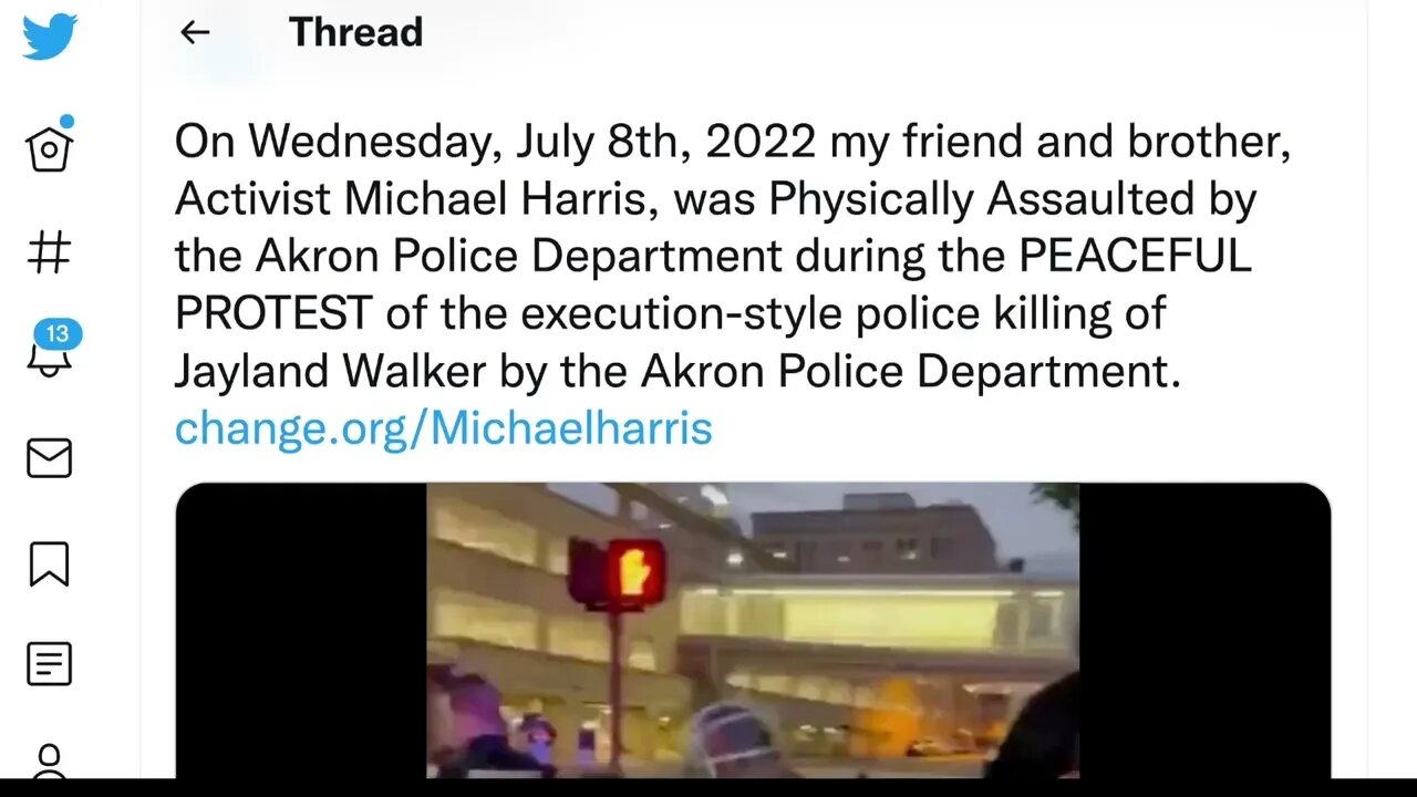 🟨 2022 年 7 月 8 日，星期三，一名黑人遭到阿克倫警察局的人身攻擊 🟨