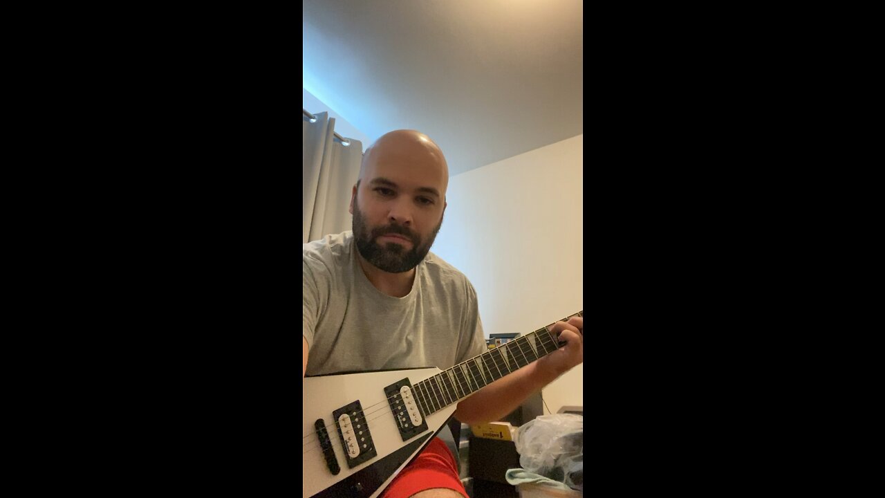 Beginner Guitarist: Enter Sandman (by Metallica) [Read Description]