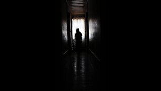 O INTRUSO INVISIVEL - Nanohorrores em #shorts