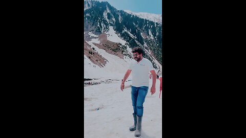 Superstar walk in the Nature