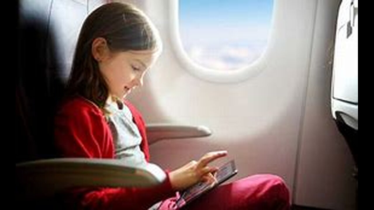 Do you have children traveling alone on a flight this summer?