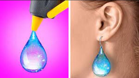 Colorful Epoxy Resin Crafts, Cool Jewelries And Rainbow Glue Gun DIYs