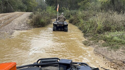 Mudaholic convention Layton in ditch