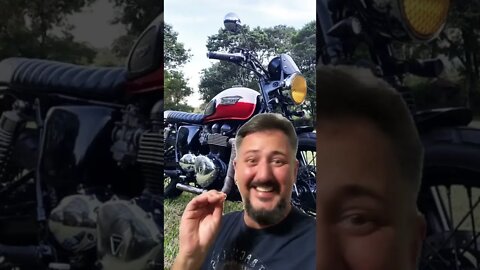 Uma inglesinha de verdade Triumph T100 Brat/Scrambler pode ser sua