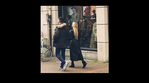 WHILE VUČIĆ IS SELLING THE COUNTRY AND THE PEOPLE BY THE KILOGRAM, DANILO IS ENJOYING IN AMSTERDAM