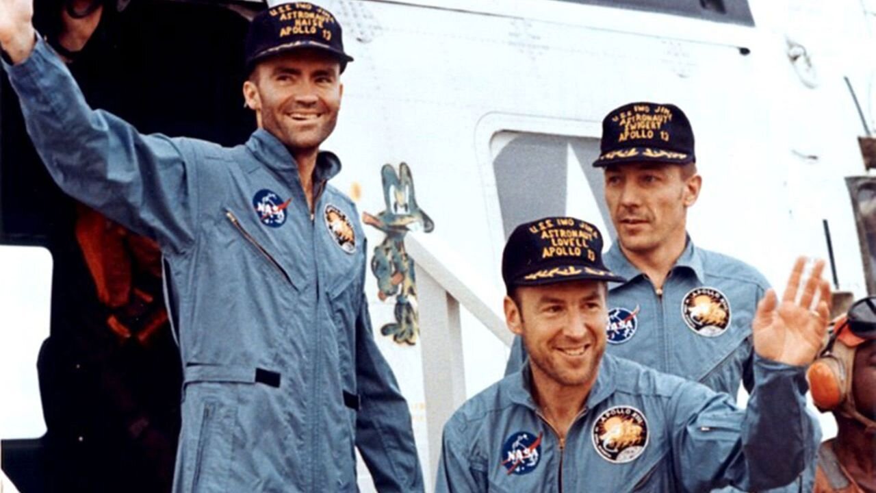 Apollo 13: Walking on the Moon's Edge 🚀🌕