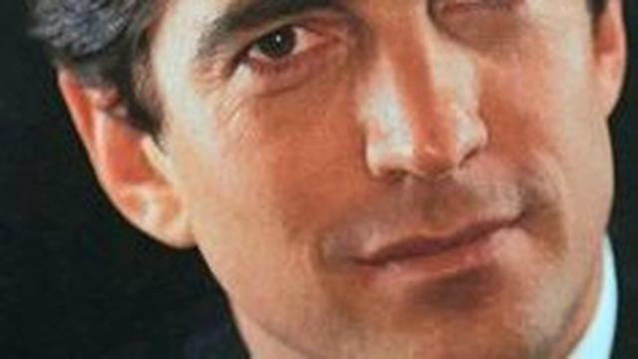 NEWS ABOUT DAVID STRAIGHT ON HELICOPTER WITH JFK JR