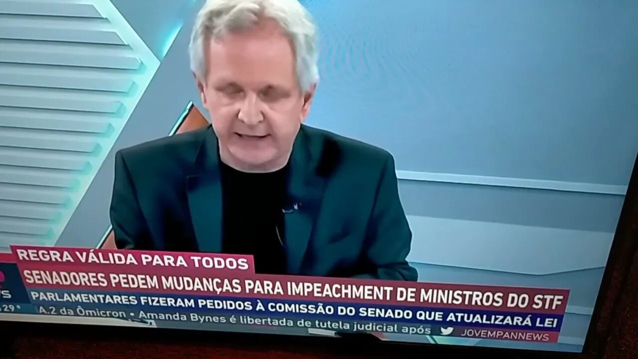 Nunca o supremo teve uma composição tão detestável como essa.