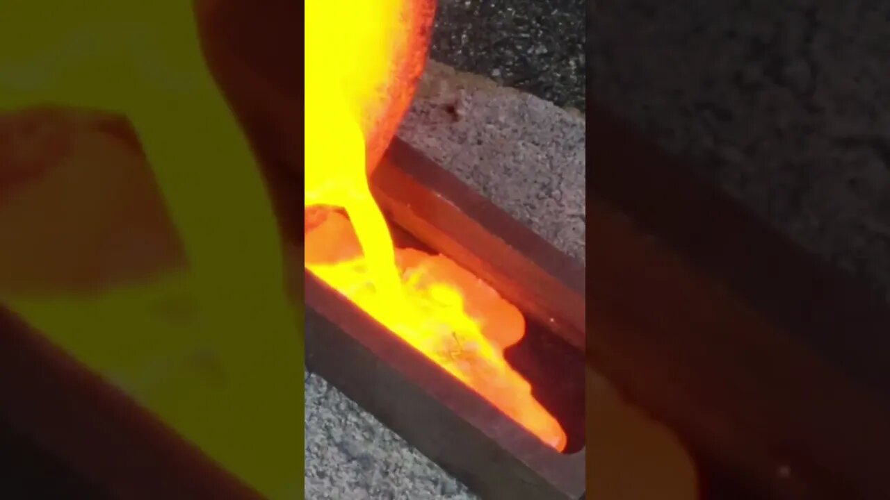 Pouring Molten Metal into ingots #shorts #fyp #asmr #relaxing