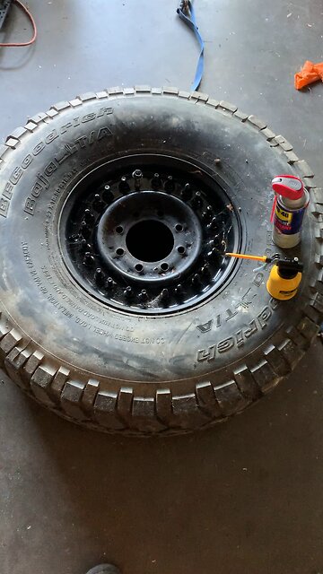 Trick to remove #HMMWV wheel nuts