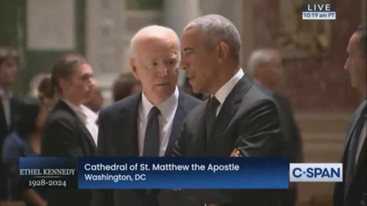 Lip Reader Figured Out That Conversation Between Obama And Biden At Ethel Kennedy's Memorial Service