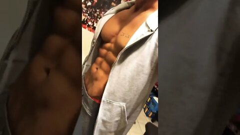 Six pack abs before bodybuilding show