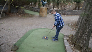 Coolest Mini Golf Shot You’ll Ever See 😱