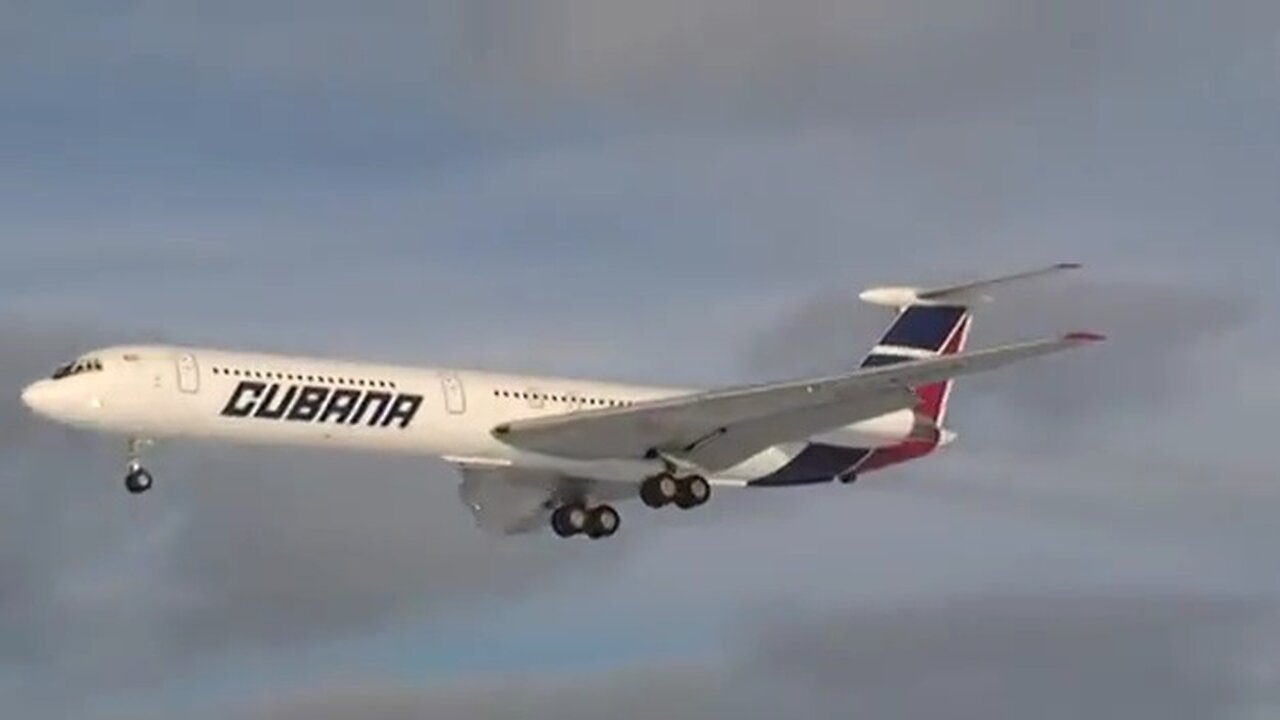 Ilyushin Il-62M CU-T1284 coming from Havana before landing in Gander