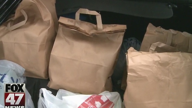 Volunteers of America deliver meals on Christmas