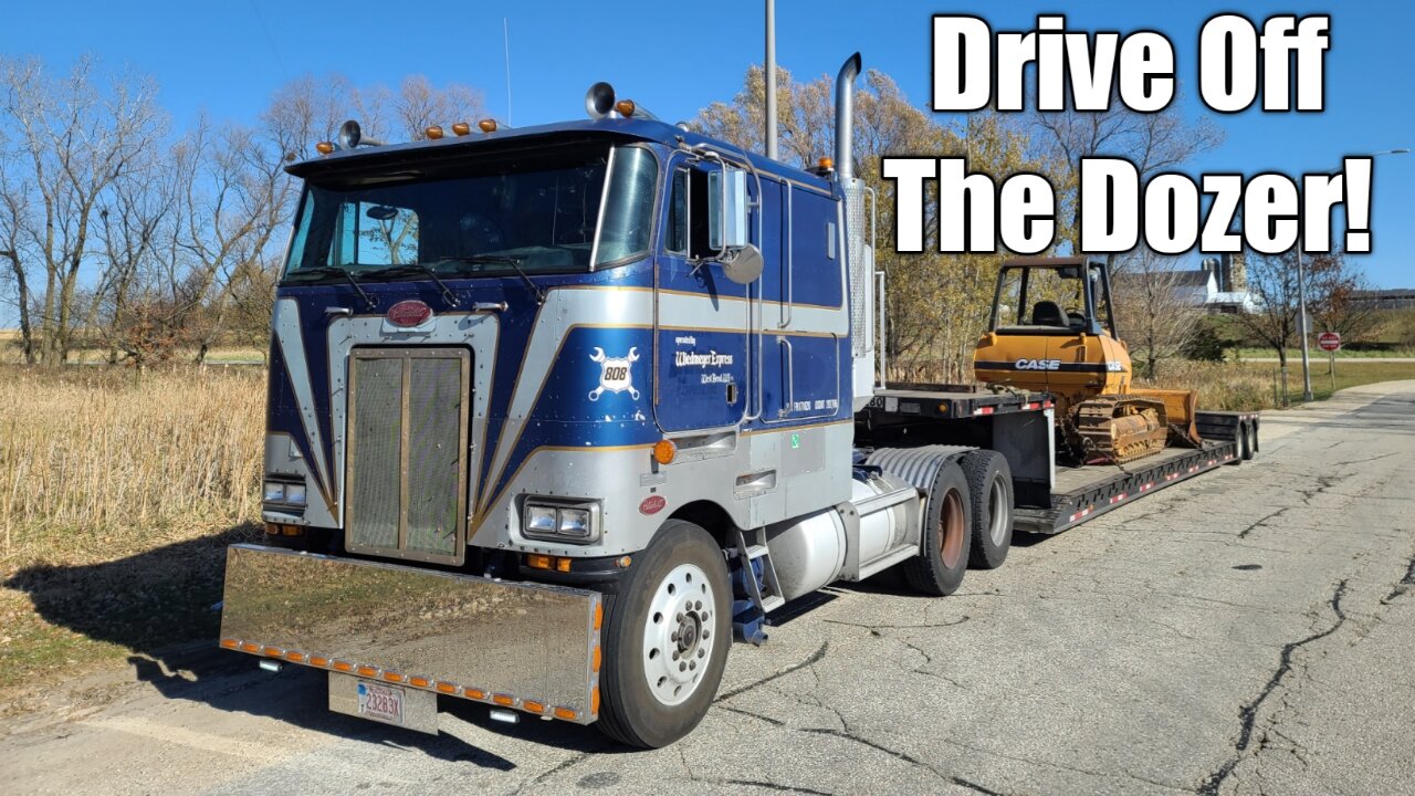 Peterbilt Cabover Around Chicago, Unloads Bulldozer - 071