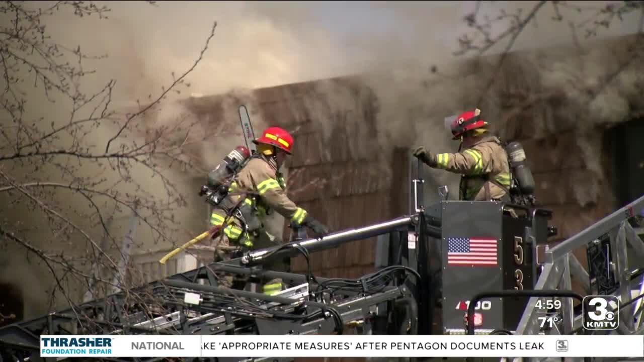 Large blaze at condemned Legacy Crossing apartment complex
