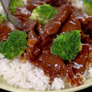 Slow Cooker Beef & Broccoli