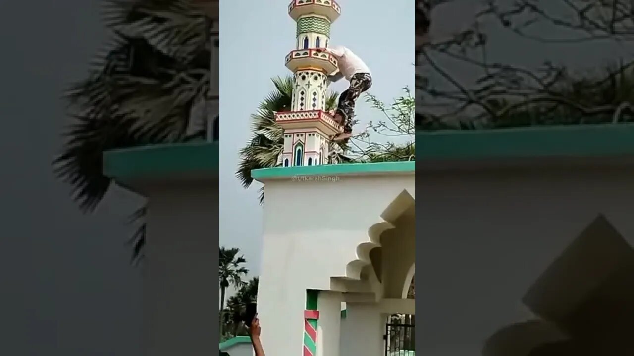 Saffron Flag Planted On Mosque On Ram Navami by Hindutva Terrorists