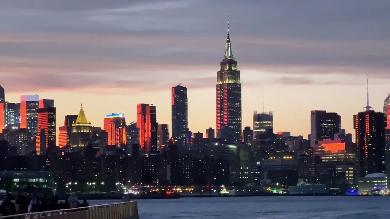 New York City LIVE: Gorgeous Sunset in Brooklyn and the Ferry