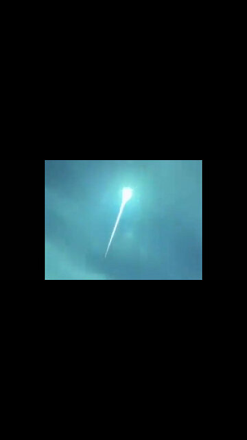 WATCH: Large Meteor seen flying over skies of Spain and Portugal and potentially making landfall