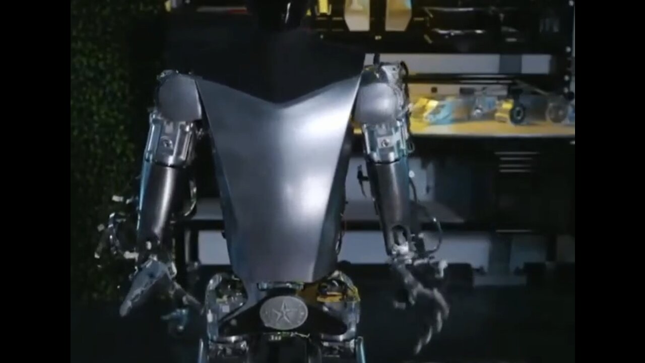 Tesla's Opitmus Robot, Amazing