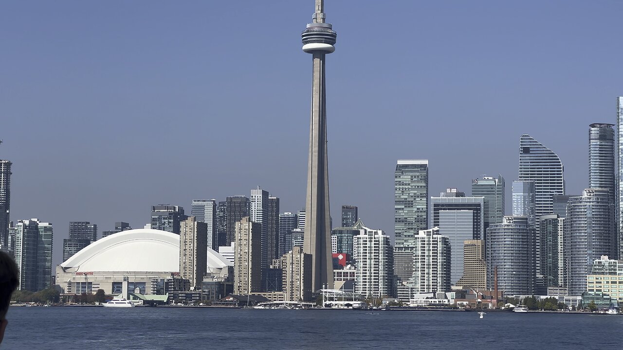 Toronto skyline views from the ferry ⛴️