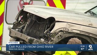 1 dead after driving vehicle into Ohio River during police chase