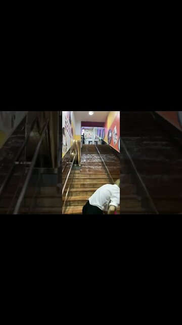 #shorts #2022 funny,prank,funjokes,dad jokes,funny memes,funny video,fun,laughing,funny animal,knock